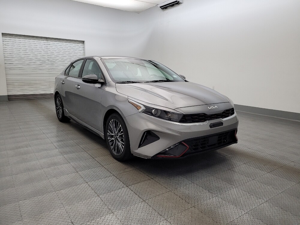 2024 Kia Forte in Phoenix, AZ 85015 - 18124707 13