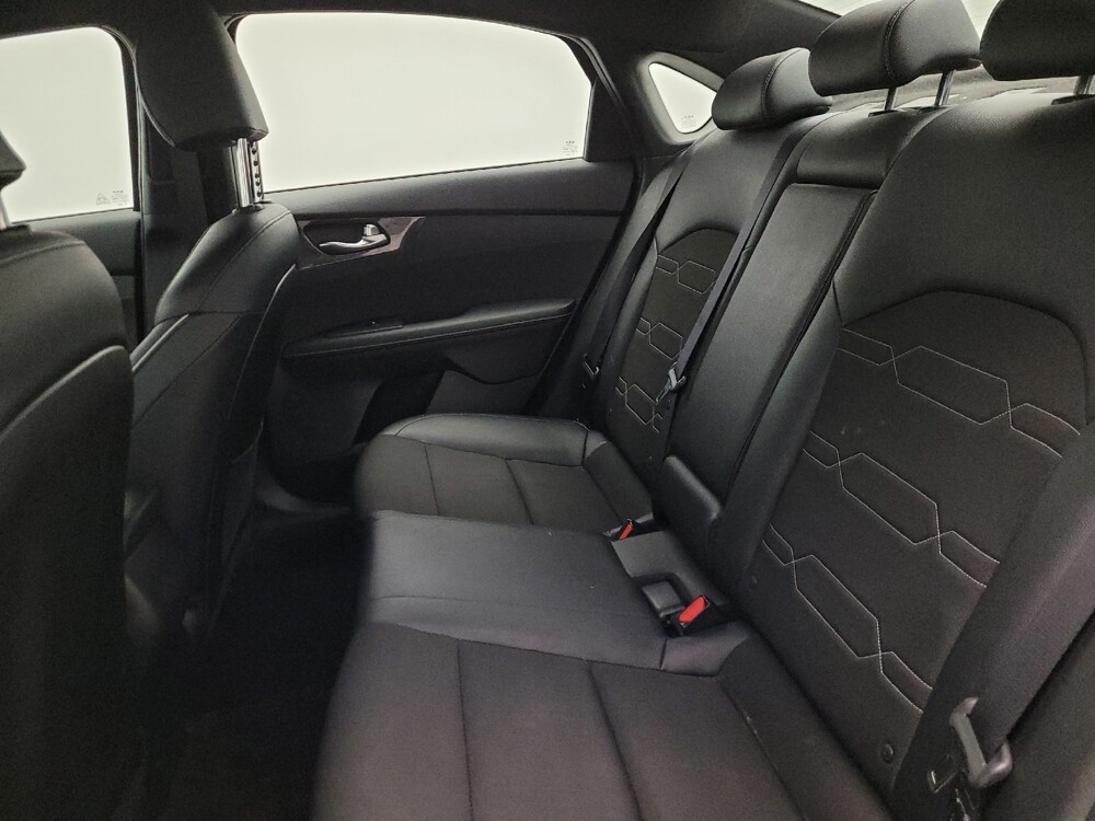 2024 Kia Forte in Phoenix, AZ 85015 - 18124707 18