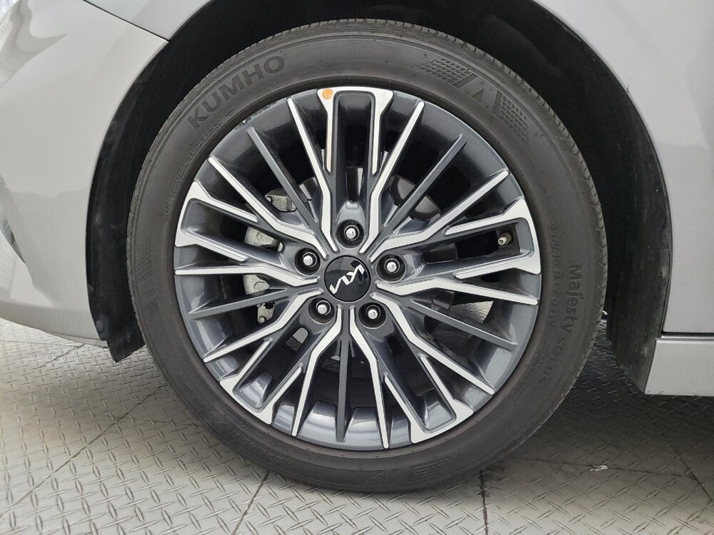 2024 Kia Forte in Phoenix, AZ 85015 - 18124707 31