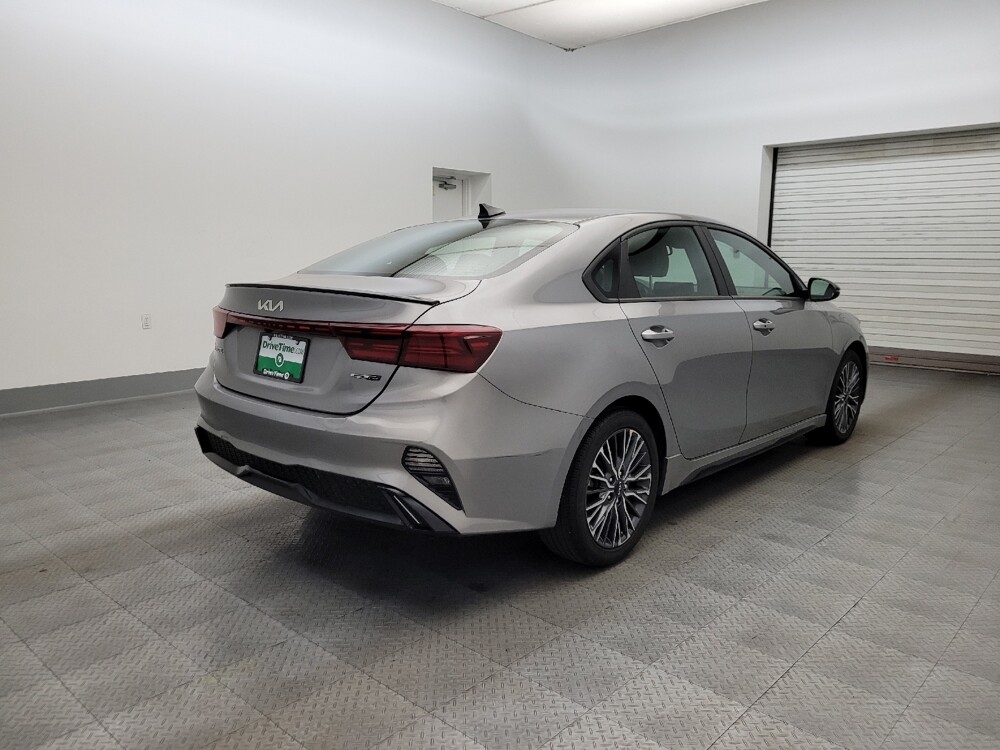 2024 Kia Forte in Phoenix, AZ 85015 - 18124707 9