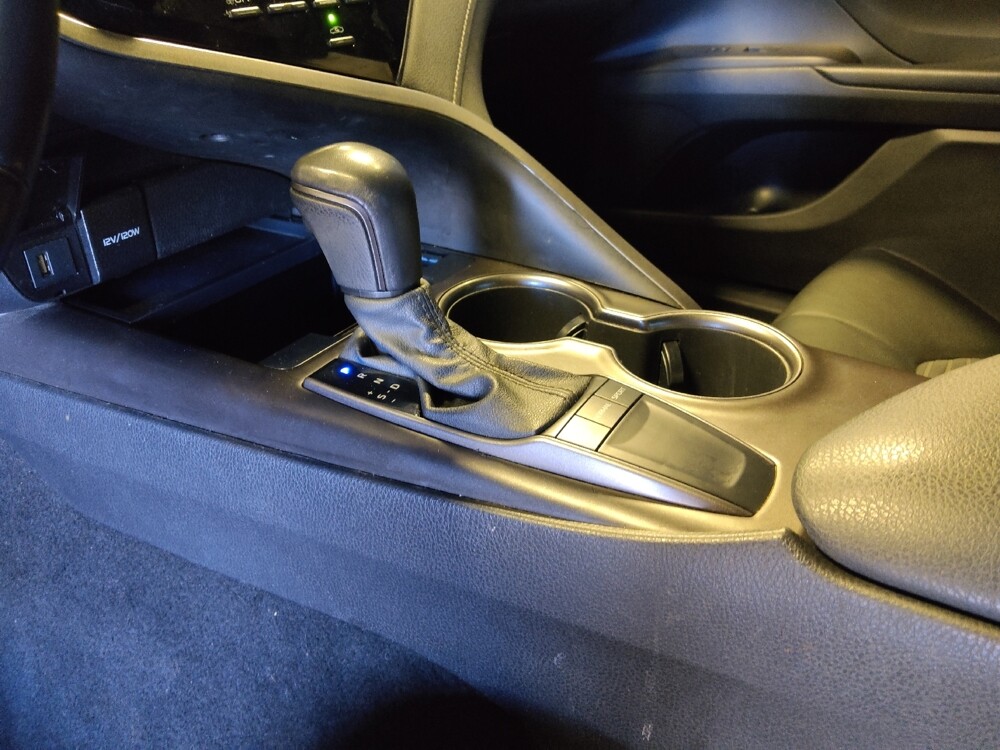 2022 Toyota Camry in Phoenix, AZ 85015 - 18124709 26