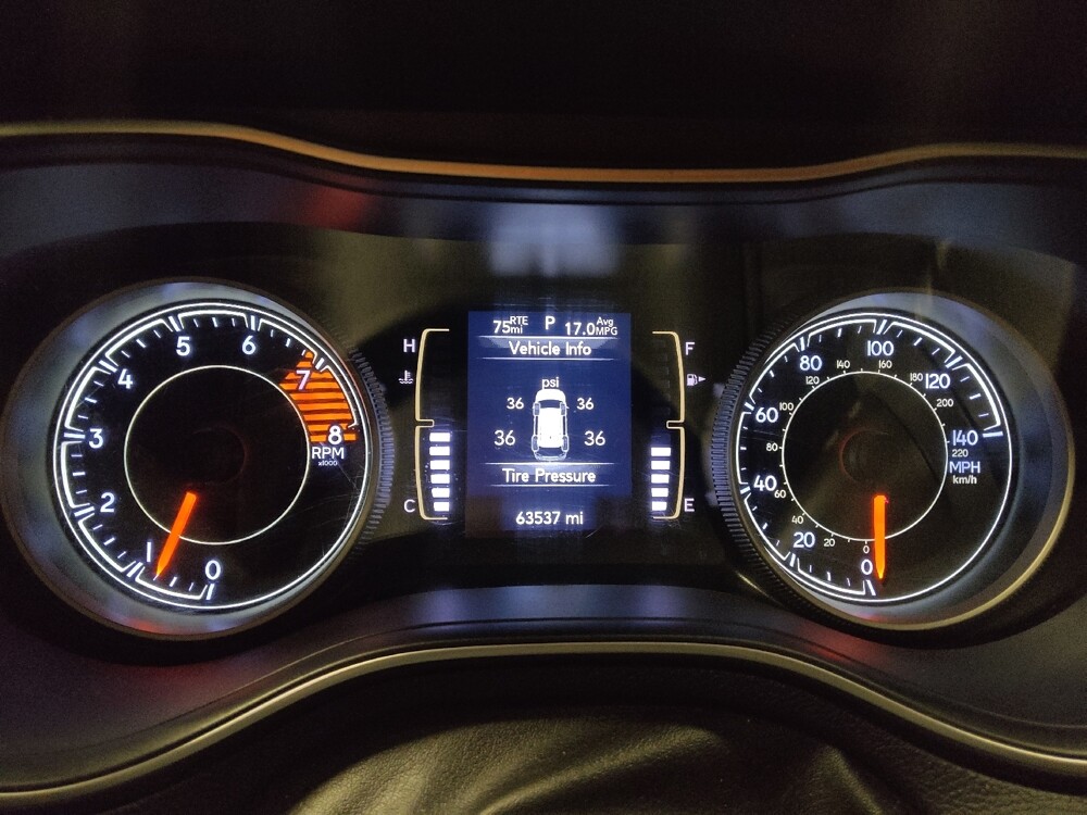 2019 Jeep Cherokee in Glendale, AZ 85301 - 18124711 23