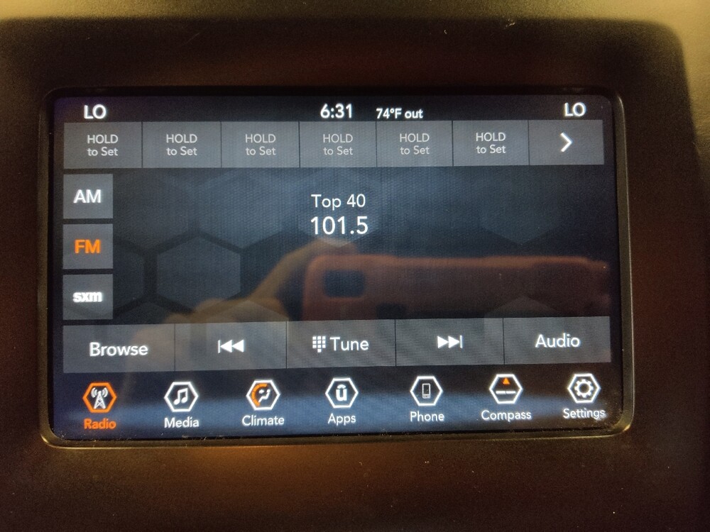 2019 Jeep Cherokee in Glendale, AZ 85301 - 18124711 25