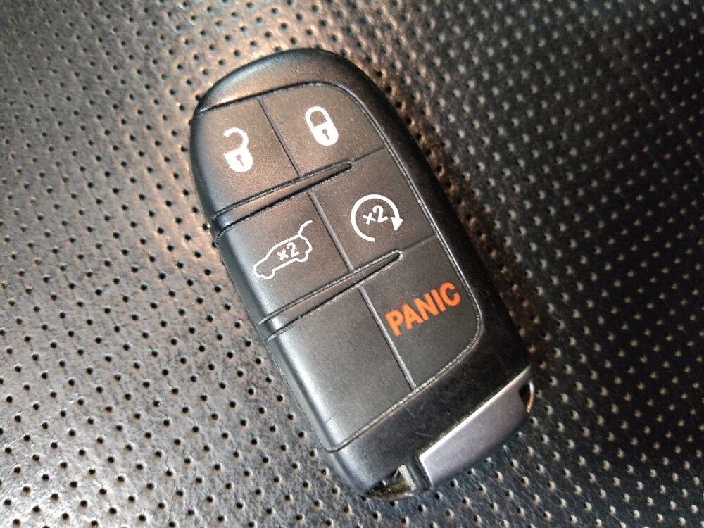 2019 Jeep Grand Cherokee in Tucson, AZ 85705 - 18124712 32