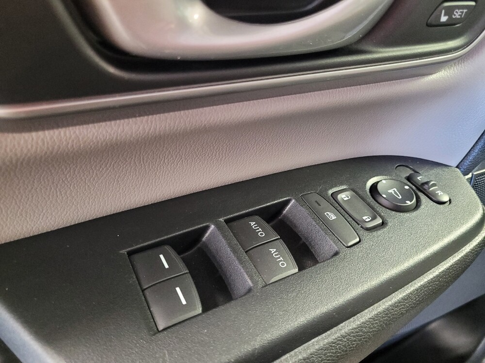 2020 Honda CR-V in Tampa, FL 33619 - 18124719 27