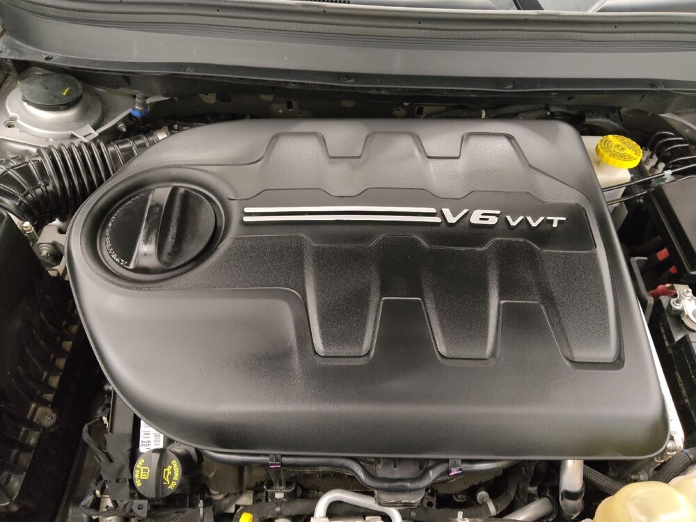 2019 Jeep Cherokee in Topeka, KS 66611 - 18124725 30