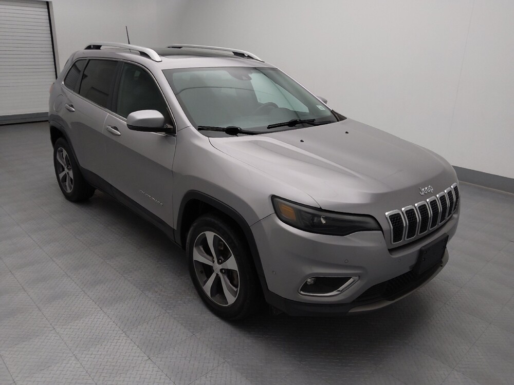 2019 Jeep Cherokee in Topeka, KS 66611 - 18124725 13