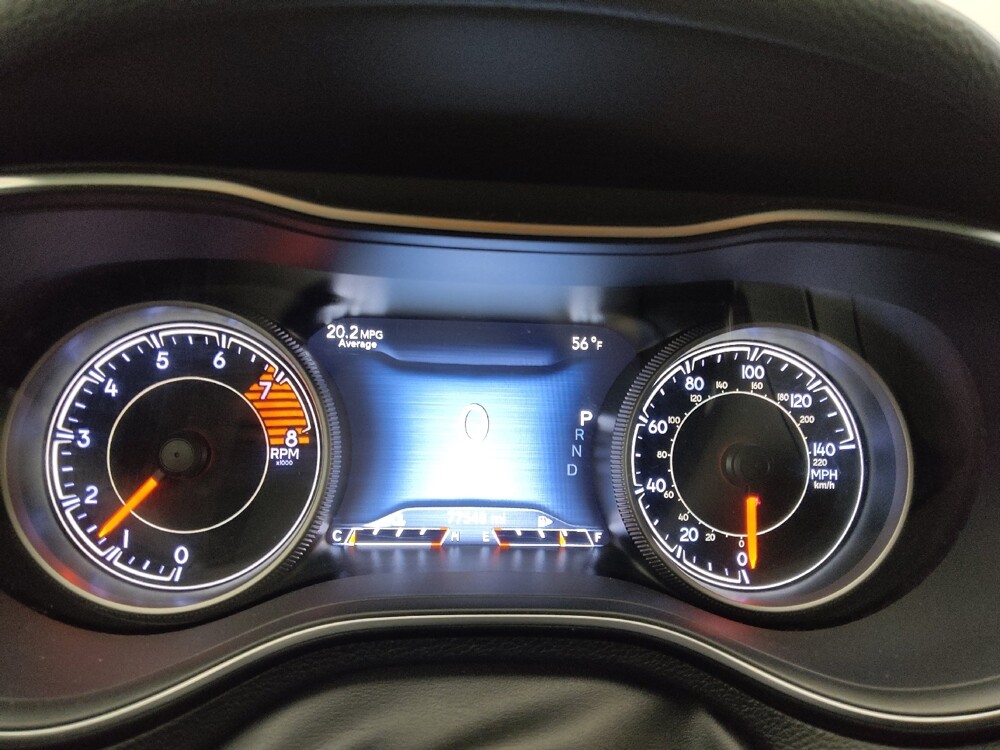 2019 Jeep Cherokee in Topeka, KS 66611 - 18124725 23