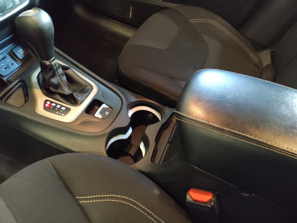 2015 Jeep Cherokee in Charleston, SC 29414 - 18124738 26