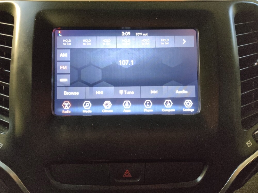 2020 Jeep Cherokee in Conway, SC 29526 - 18124741 25