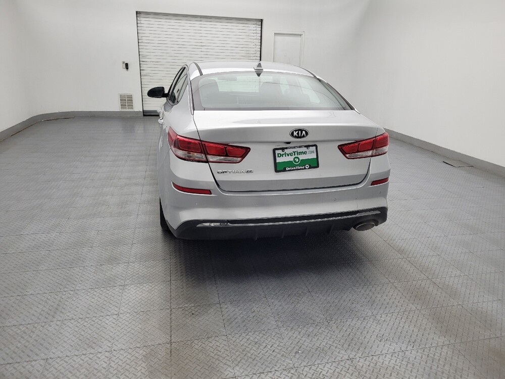 2019 Kia Optima in Greenville, SC 29607 - 18124760 6