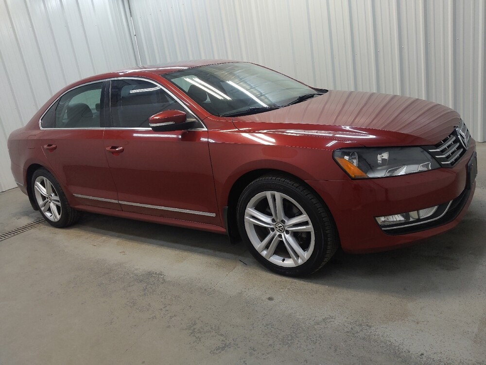 2015 Volkswagen Passat in Fairfield, OH 45014 - 18124790 11