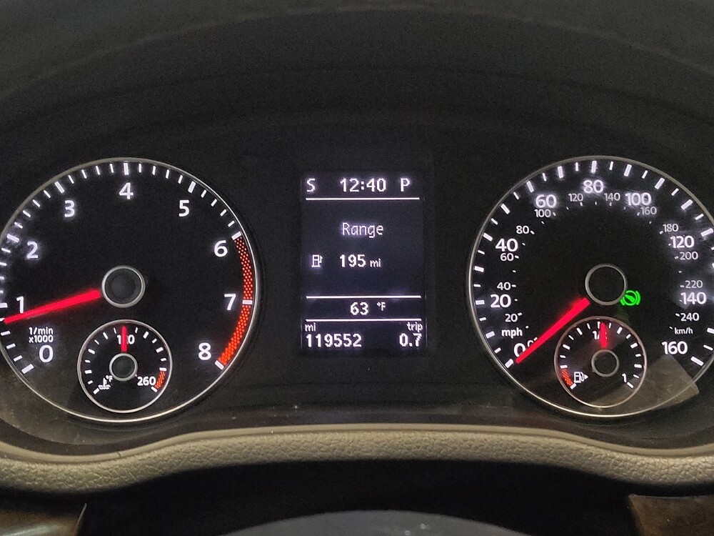 2015 Volkswagen Passat in Fairfield, OH 45014 - 18124790 23