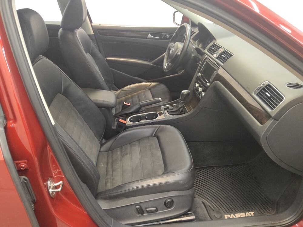 2015 Volkswagen Passat in Fairfield, OH 45014 - 18124790 21