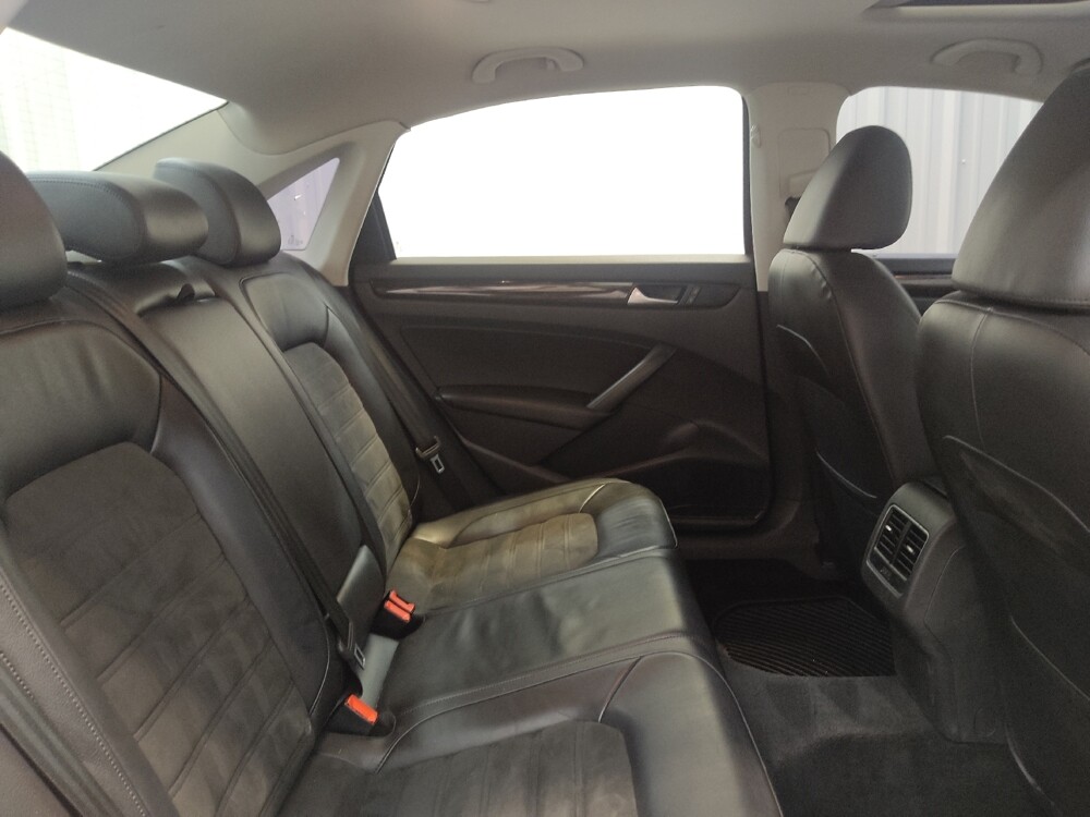 2015 Volkswagen Passat in Fairfield, OH 45014 - 18124790 19