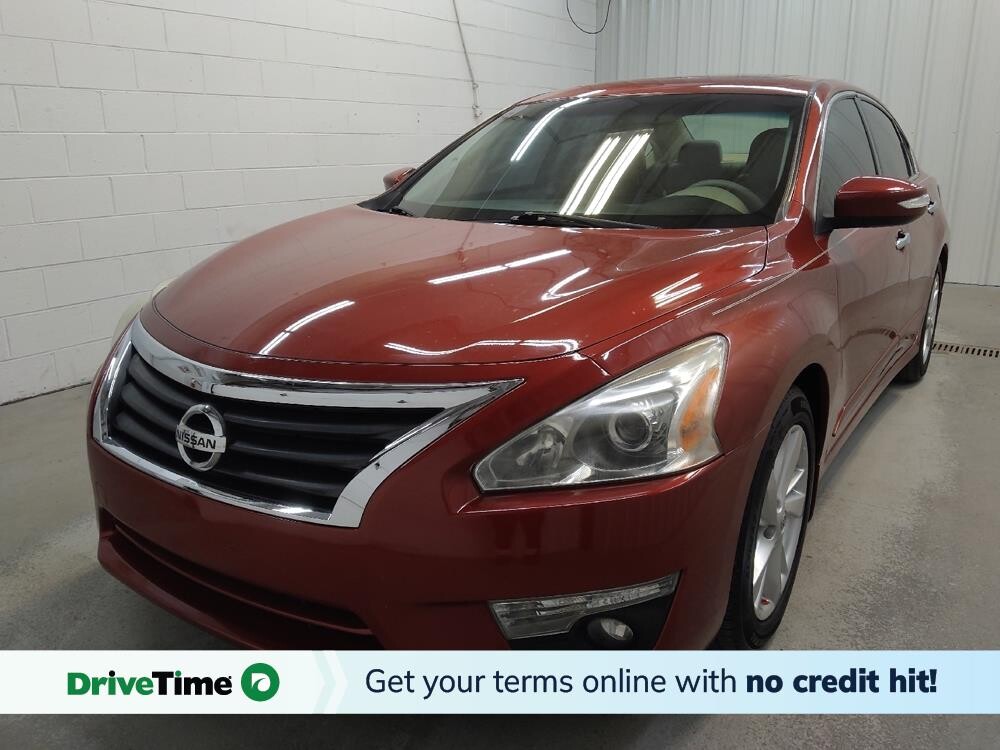 2015 Nissan Altima in Fairfield, OH 45014 - 18124791