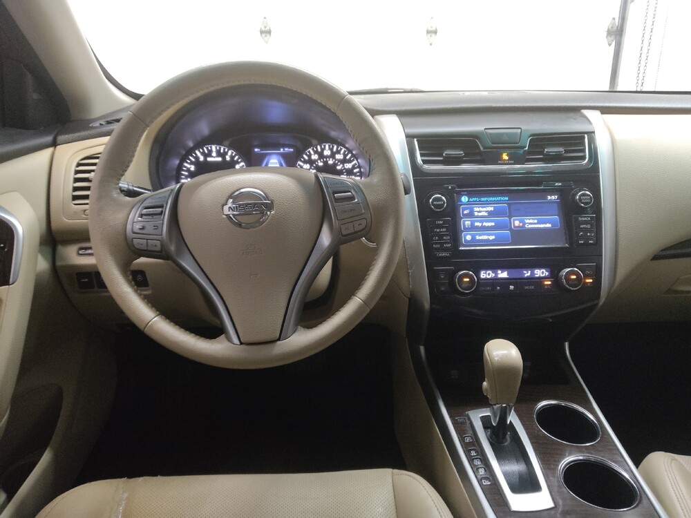 2015 Nissan Altima in Fairfield, OH 45014 - 18124791 22