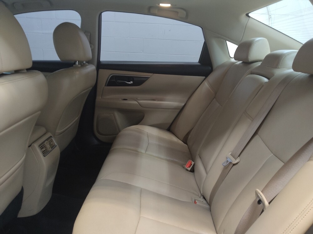 2015 Nissan Altima in Fairfield, OH 45014 - 18124791 18