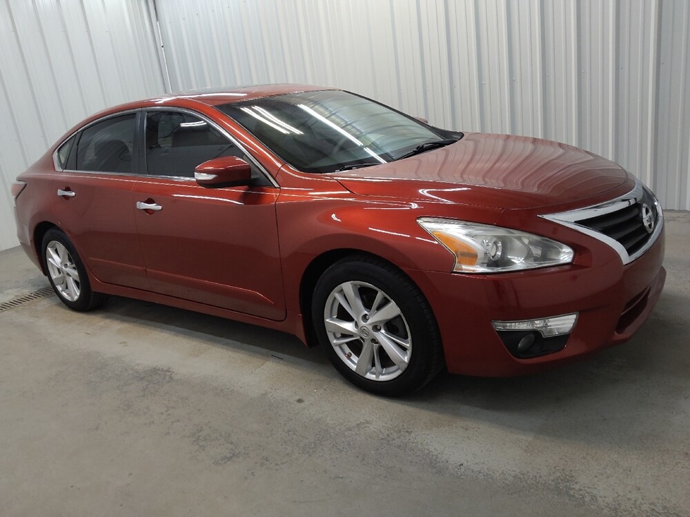 2015 Nissan Altima in Fairfield, OH 45014 - 18124791 11