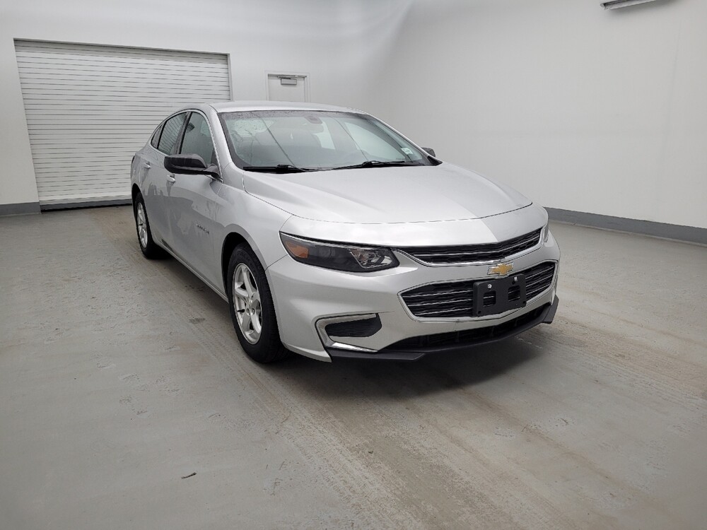 2018 Chevrolet Malibu in Toledo, OH 43617 - 18124797 13