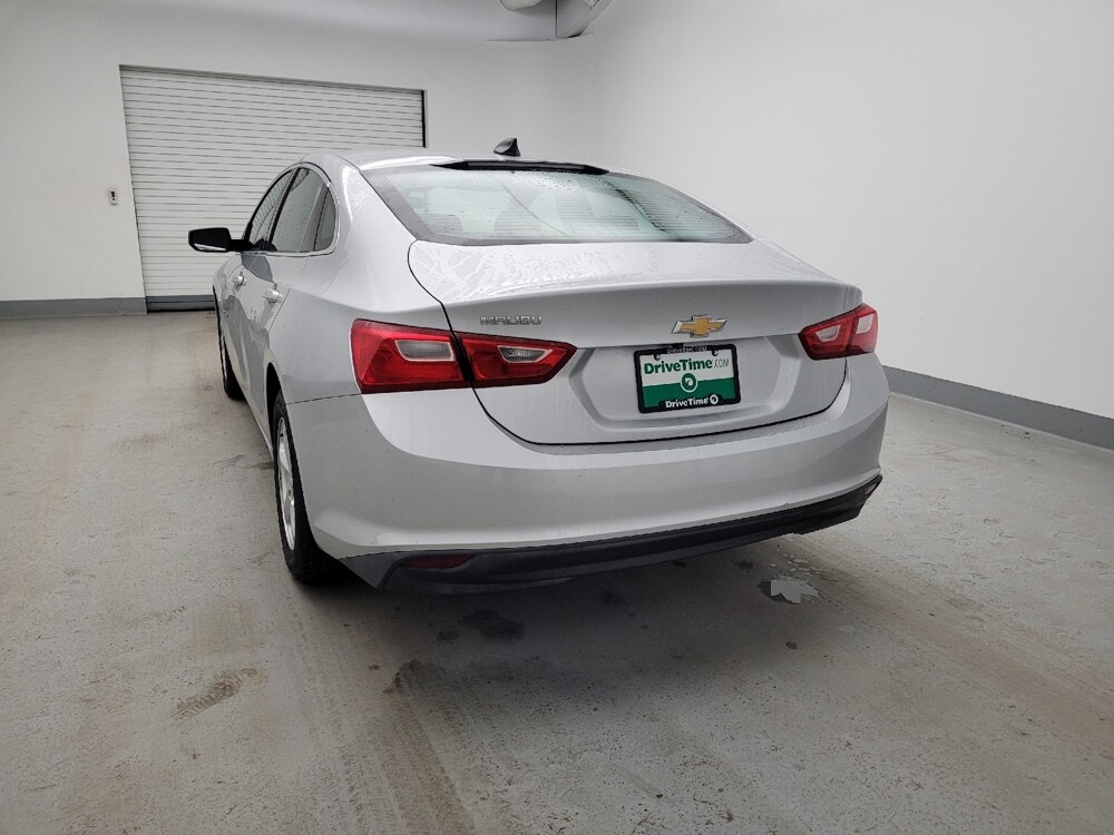 2018 Chevrolet Malibu in Toledo, OH 43617 - 18124797 6