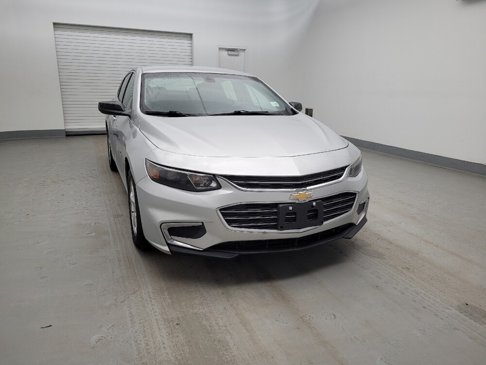 2018 Chevrolet Malibu in Toledo, OH 43617 - 18124797 14