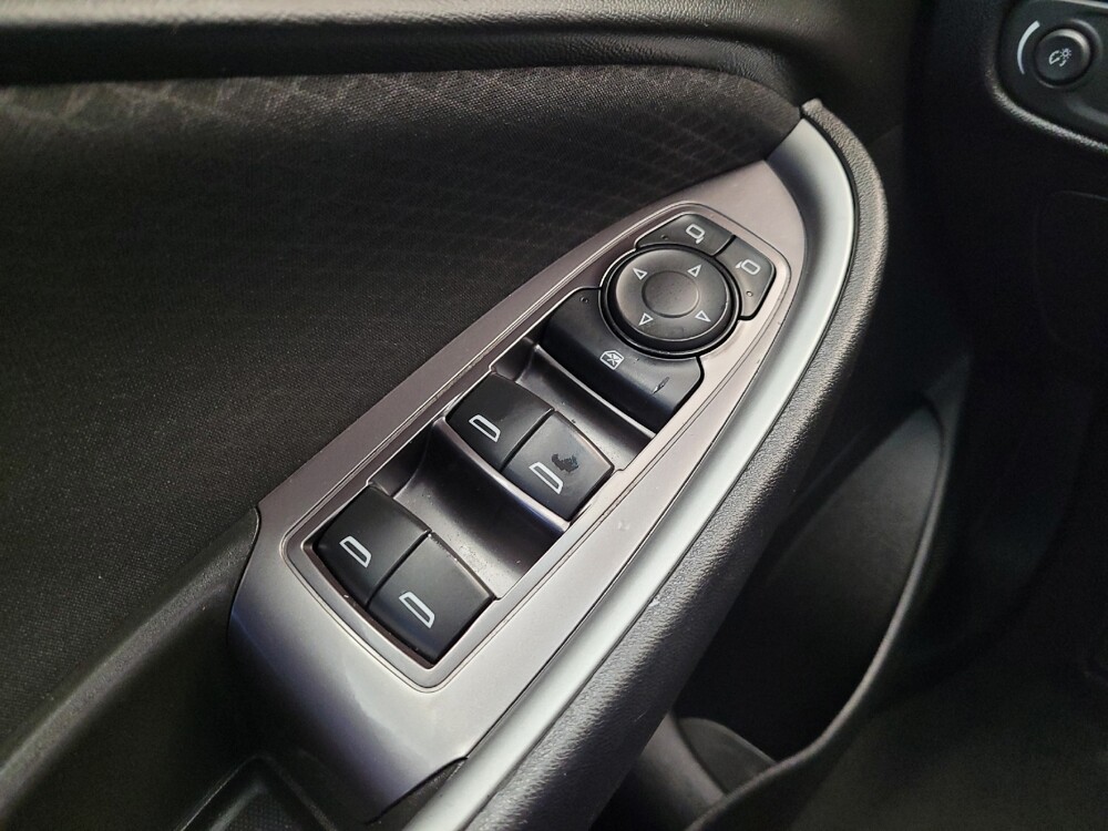 2018 Chevrolet Malibu in Toledo, OH 43617 - 18124797 27