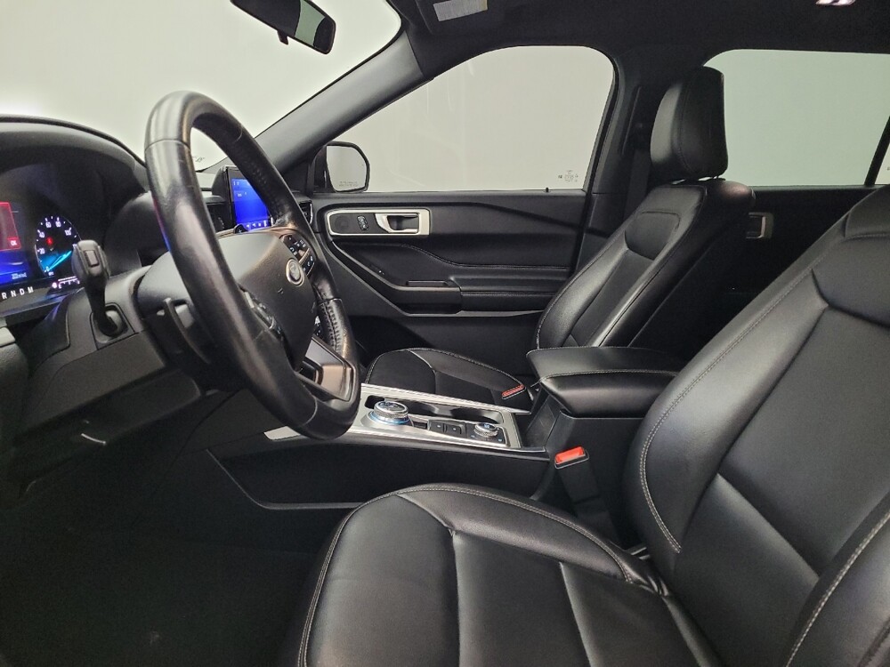 2020 Ford Explorer in Columbus, OH 43228 - 18124798 17