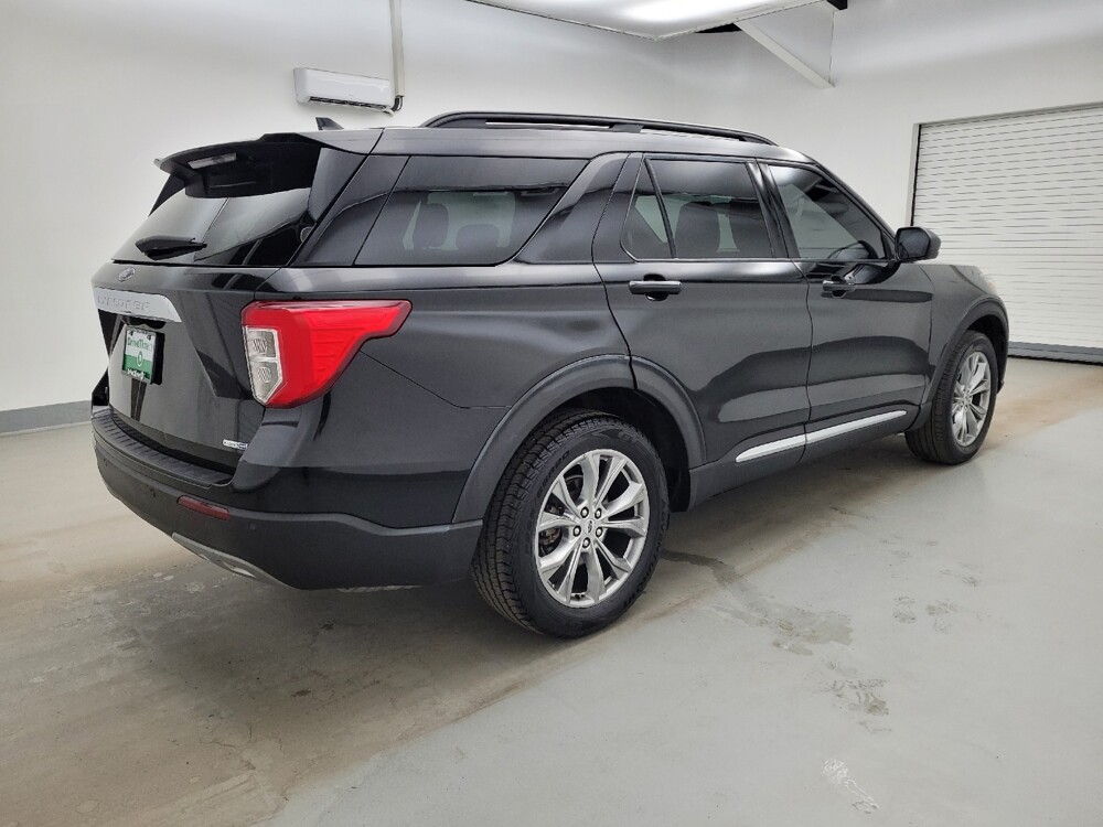 2020 Ford Explorer in Columbus, OH 43228 - 18124798 10