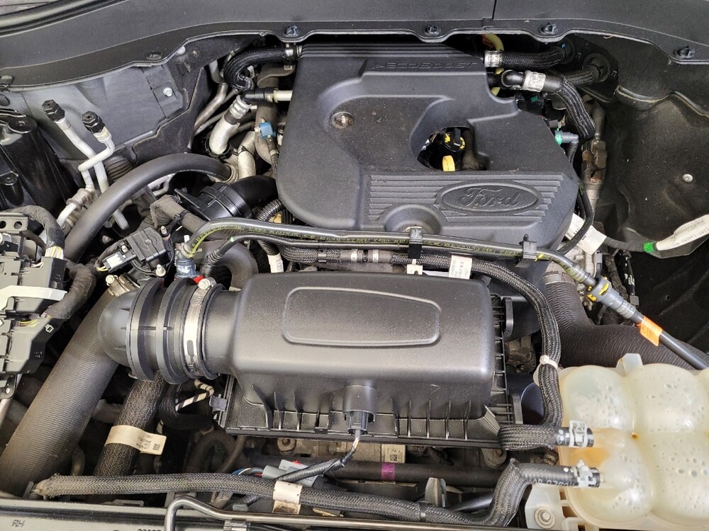 2020 Ford Explorer in Columbus, OH 43228 - 18124798 30