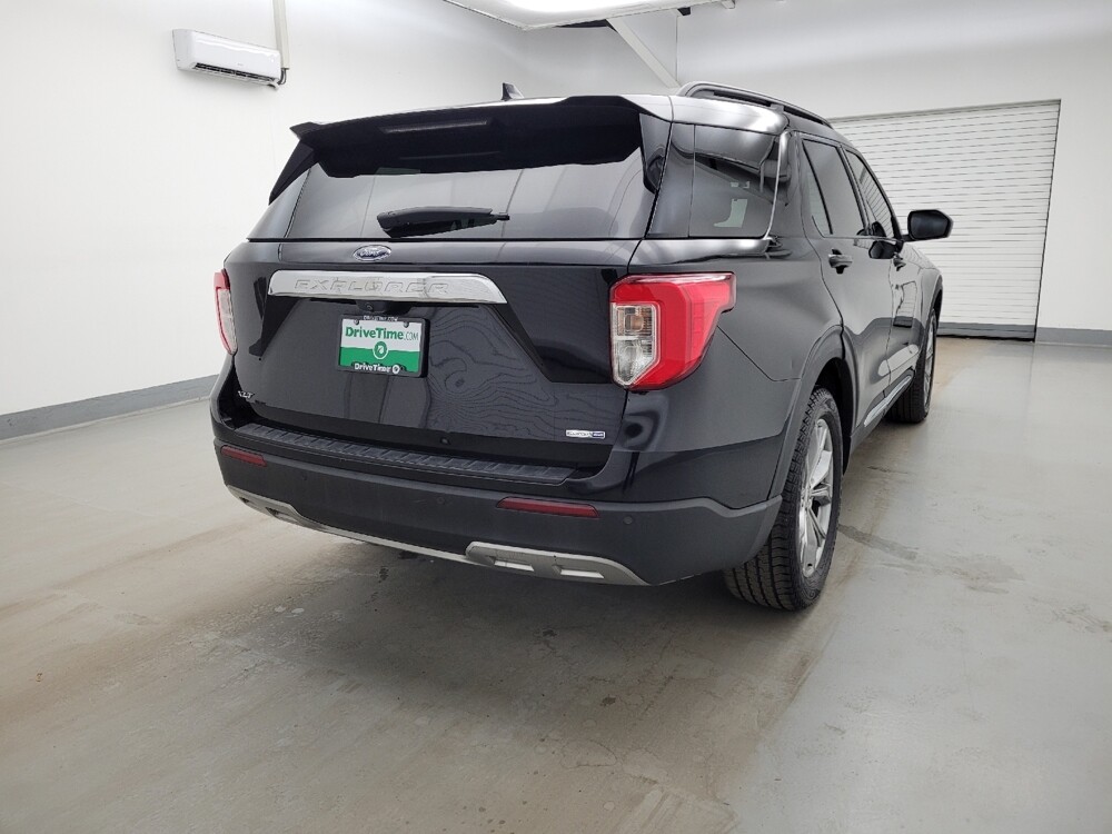 2020 Ford Explorer in Columbus, OH 43228 - 18124798 7