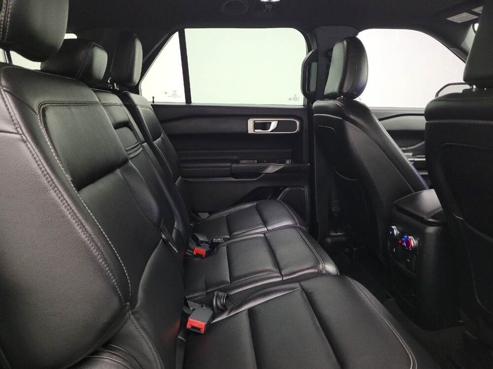 2020 Ford Explorer in Columbus, OH 43228 - 18124798 19