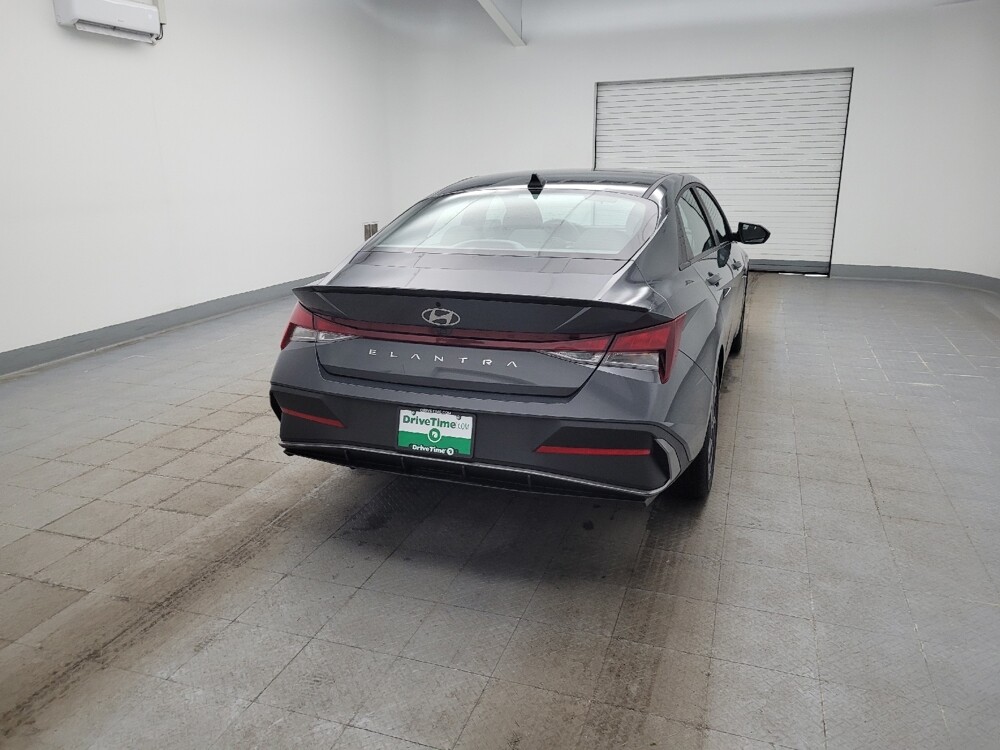 2025 Hyundai Elantra in Toledo, OH 43617 - 18124799 7