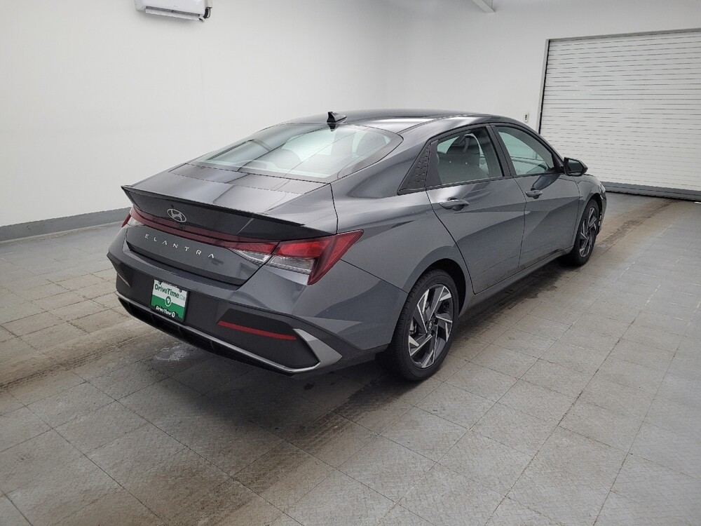 2025 Hyundai Elantra in Toledo, OH 43617 - 18124799 9