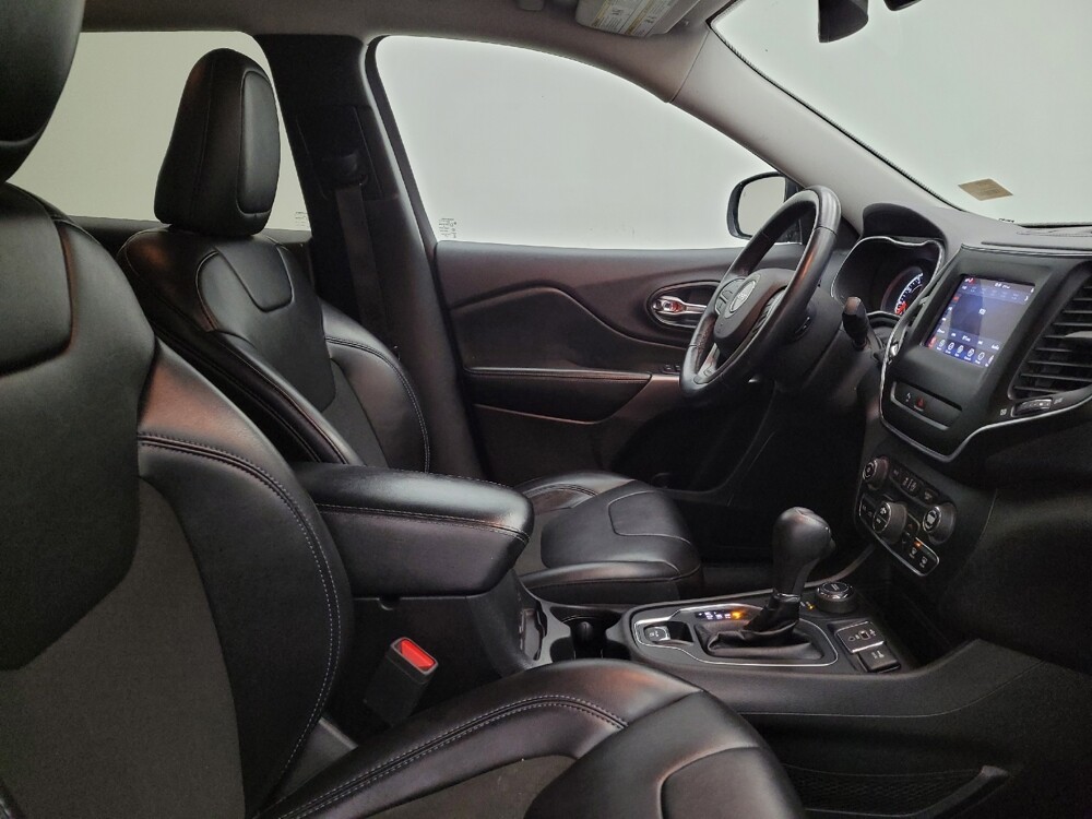 2019 Jeep Cherokee in Toledo, OH 43617 - 18124800 21