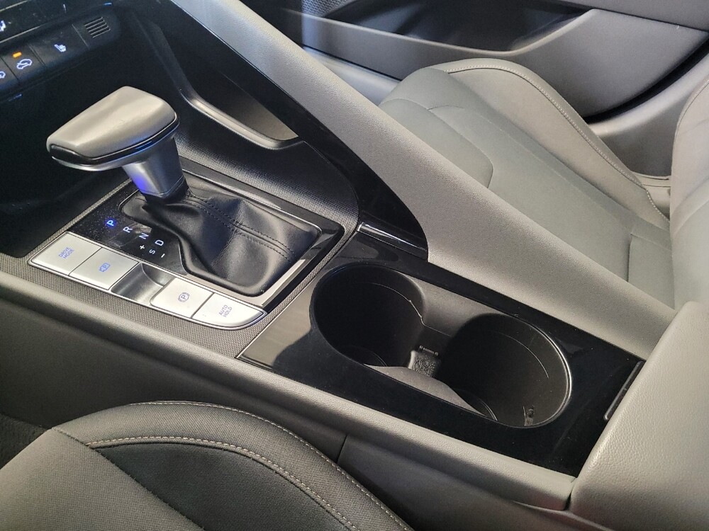 2022 Hyundai Elantra in Toledo, OH 43617 - 18124803 26