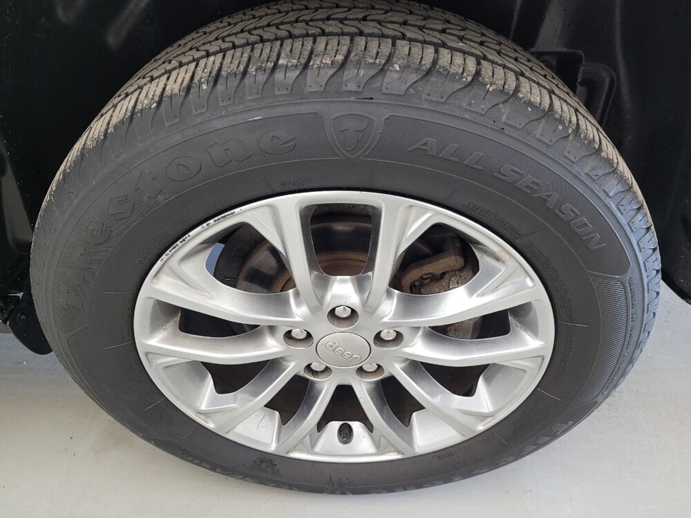 2019 Jeep Cherokee in Toledo, OH 43617 - 18124805 31