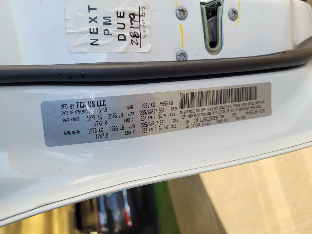 2019 Jeep Cherokee in Toledo, OH 43617 - 18124805 33