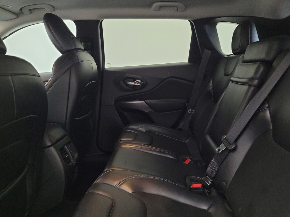 2019 Jeep Cherokee in Toledo, OH 43617 - 18124805 18