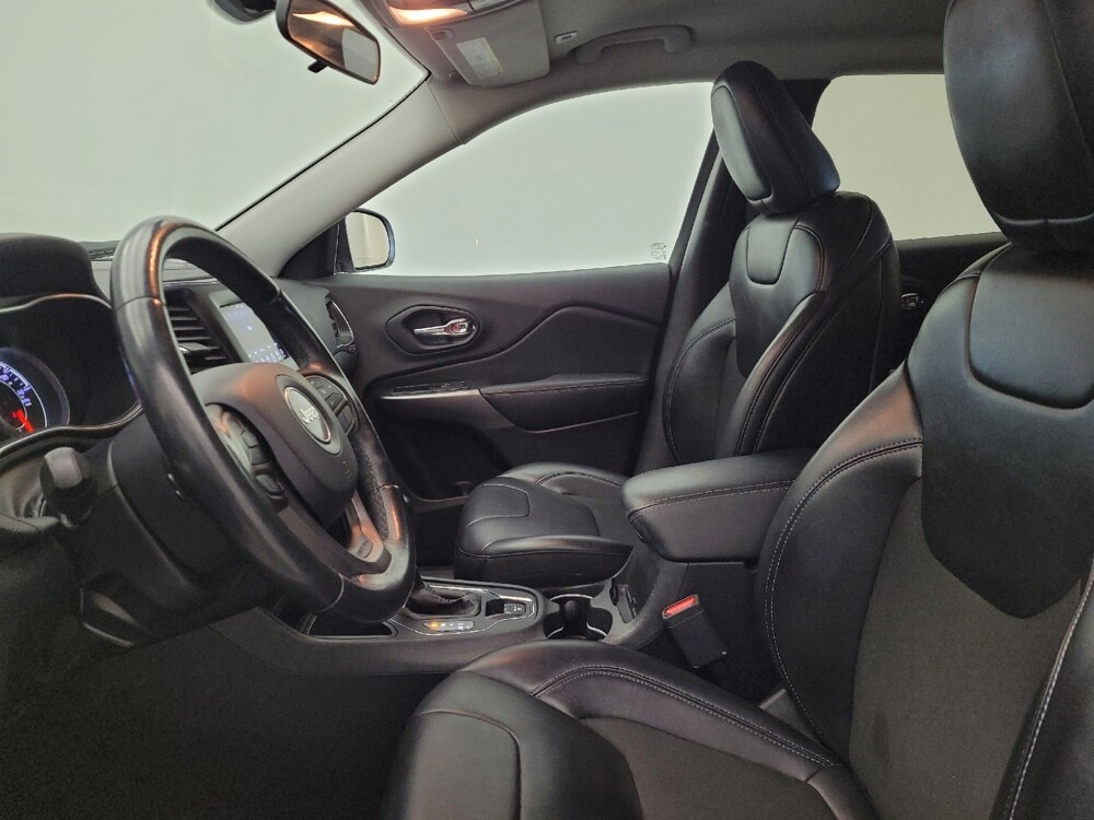 2019 Jeep Cherokee in Toledo, OH 43617 - 18124805 17