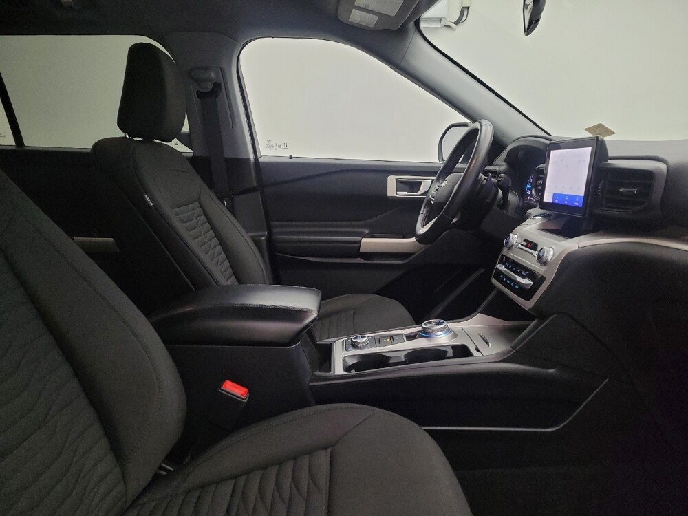 2020 Ford Explorer in Toledo, OH 43617 - 18124806 21