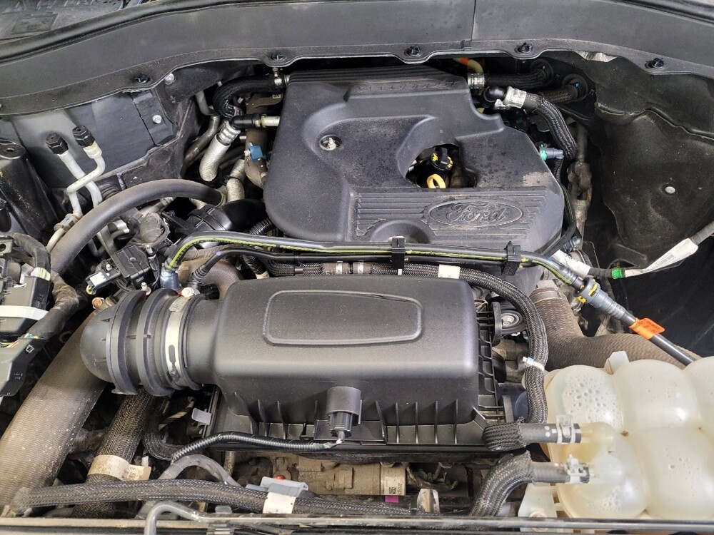 2020 Ford Explorer in Toledo, OH 43617 - 18124806 30