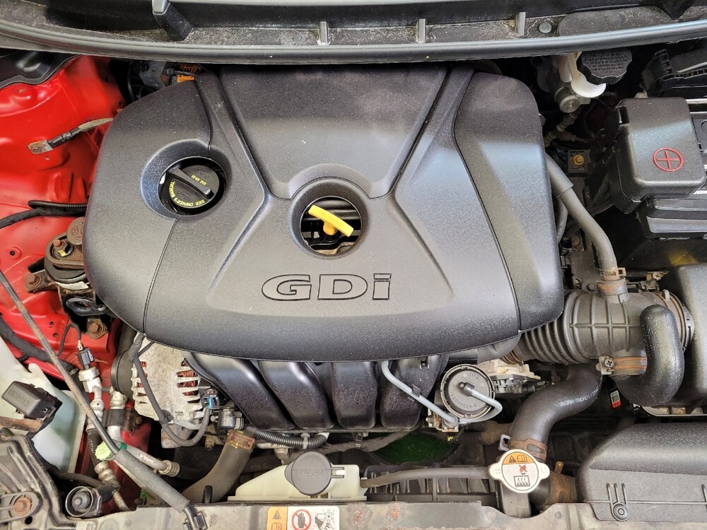 2014 Hyundai Elantra in Columbus, OH 43228 - 18124807 30