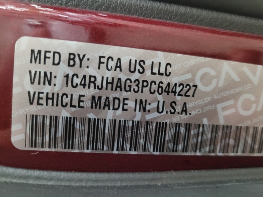 2023 Jeep Grand Cherokee in Pittsburgh, PA 15236 - 18124811 33