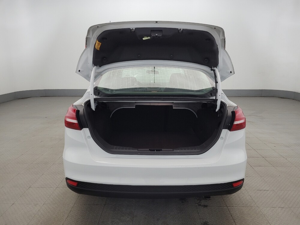 2017 Ford Focus in Owings Mills, MD 21117 - 18124817 29