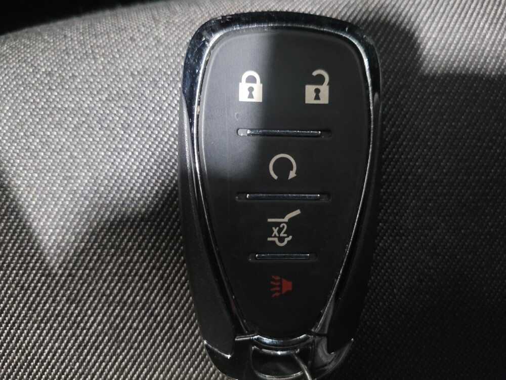 2018 Chevrolet Equinox in Temple Hills, MD 20746 - 18124830 32