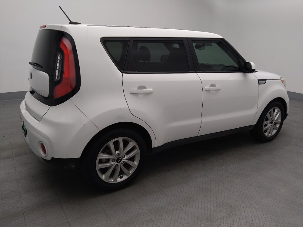 2017 Kia Soul in St. Louis, MO 63136 - 18124839 10