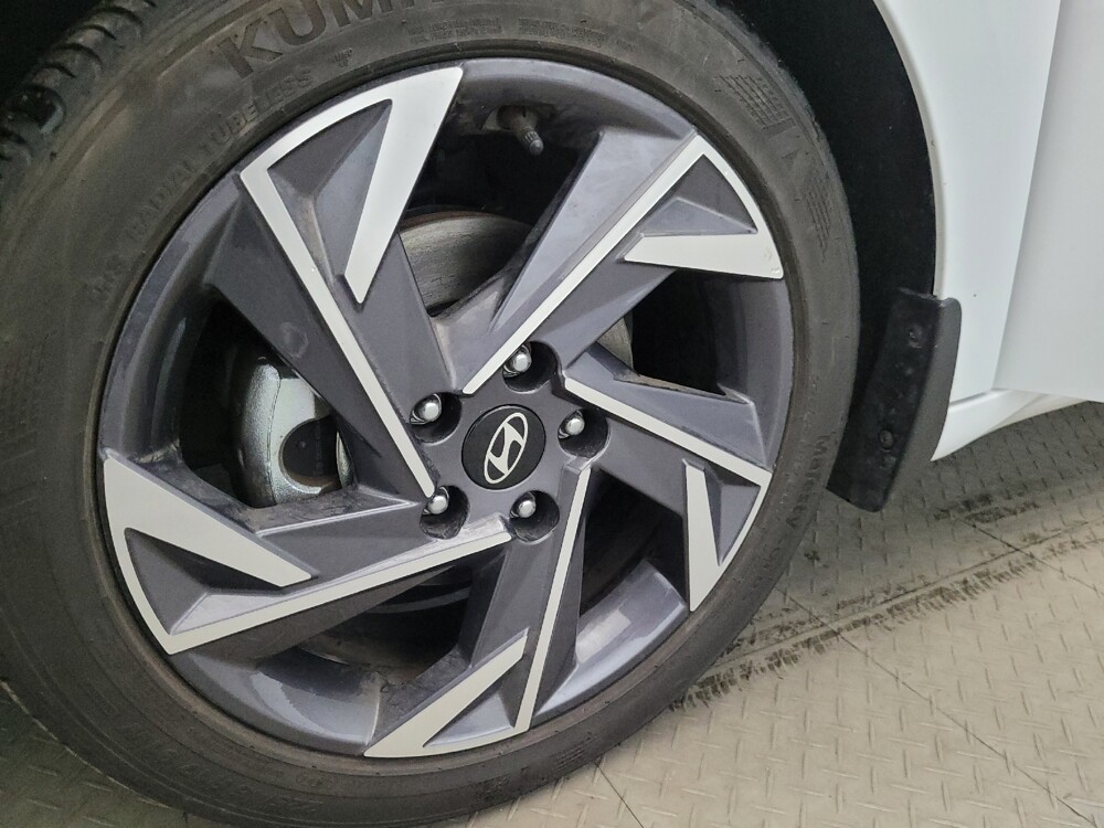 2025 Hyundai Elantra in Pittsburgh, PA 15236 - 18124844 31