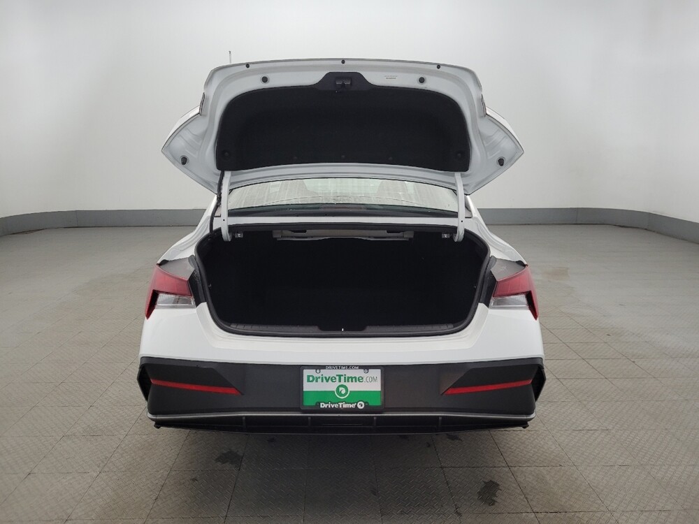 2025 Hyundai Elantra in Pittsburgh, PA 15236 - 18124844 29