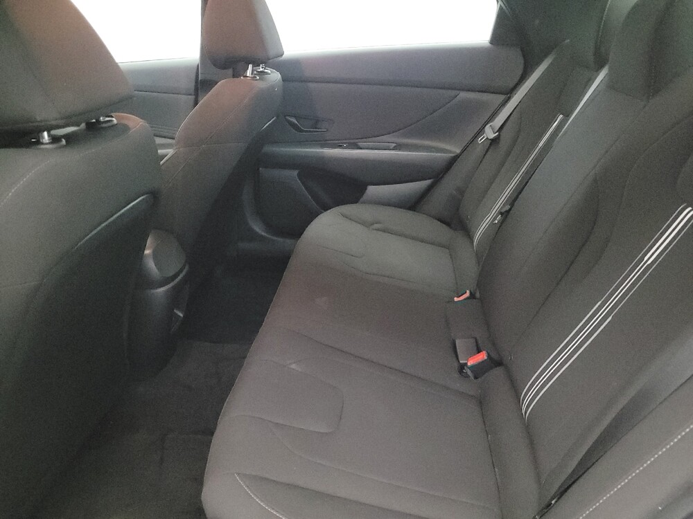 2025 Hyundai Elantra in Pittsburgh, PA 15236 - 18124844 18